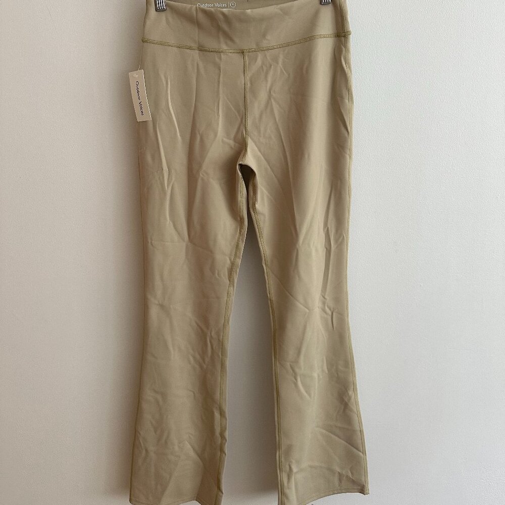 NWT Outdoor Voices Frost Knit Leggings